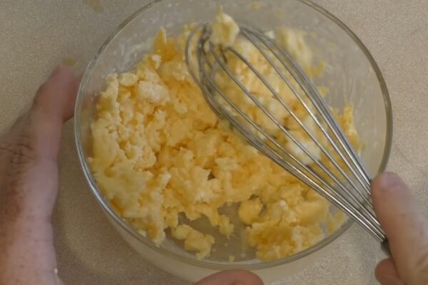 Microwave Scrambled Eggs